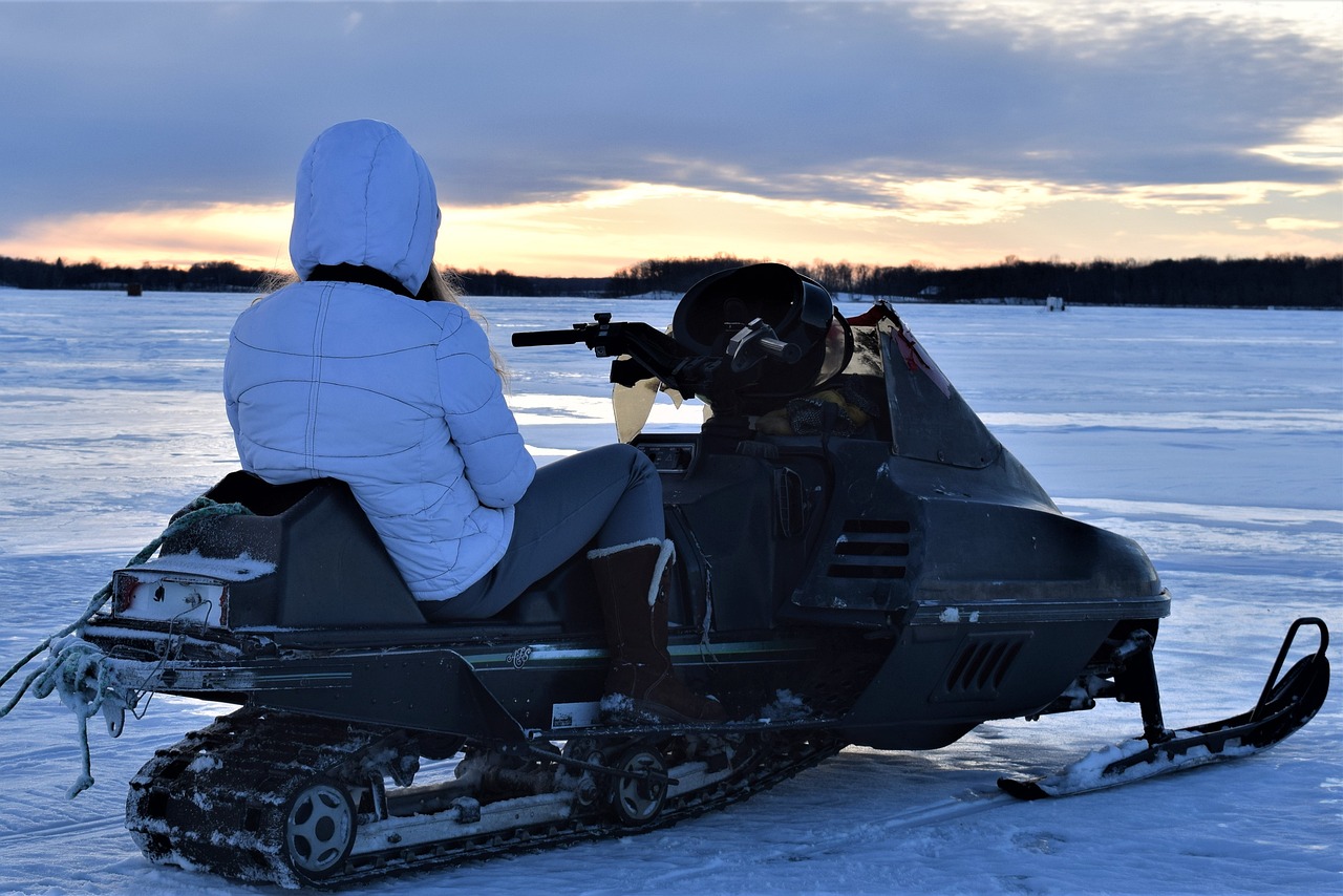 The Ultimate Guide to Snowmobiling in Yellowstone